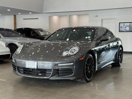 2016 Porsche Panamera Edition