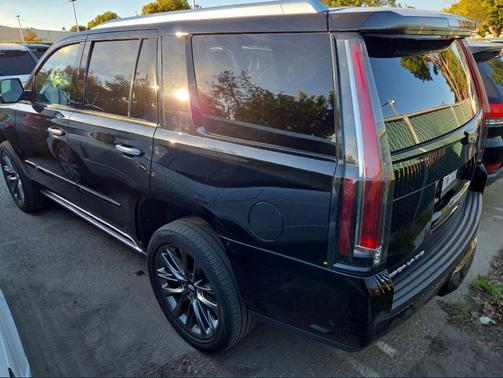 2020 Cadillac Escalade Premium Luxury