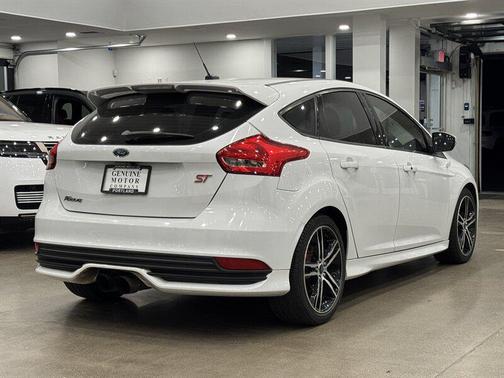 2017 Ford Focus ST
