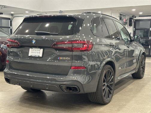 2023 BMW X5 M50i