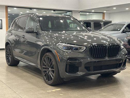 2023 BMW X5 M50i
