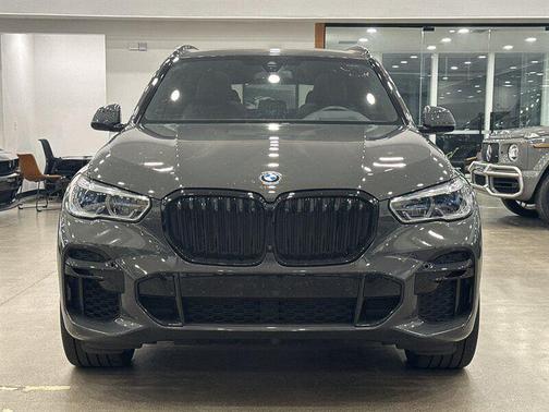 2023 BMW X5 M50i