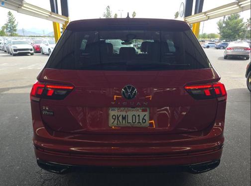 2024 Volkswagen Tiguan 2.0T SE R-Line Black