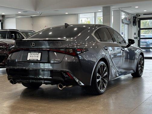 2022 Lexus IS 350 Base