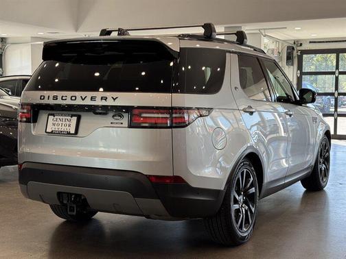 Indus Silver Metallic 2018 Land Rover Discovery HSE LUXURY
