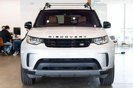 Indus Silver Metallic 2018 Land Rover Discovery HSE LUXURY
