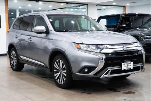 2019 Mitsubishi Outlander SE