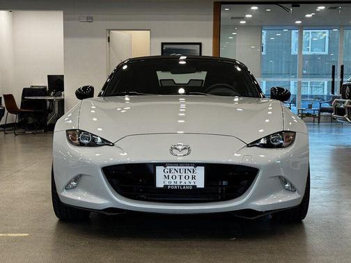 2016 Mazda MX-5 Miata Sport