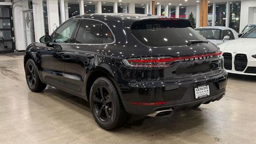 2021 Porsche Macan Base