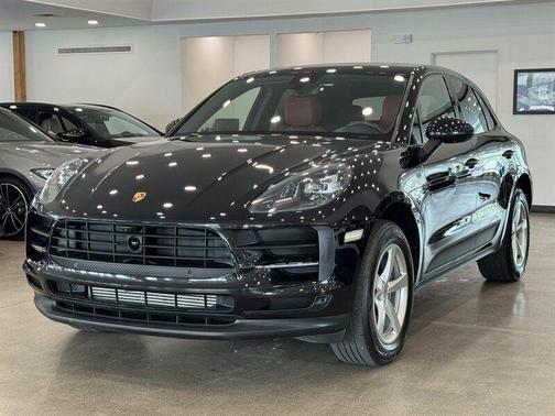 2021 Porsche Macan Base