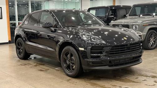 2021 Porsche Macan Base
