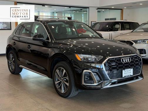 Mythos Black Metallic 2023 Audi Q5 45 S line Premium