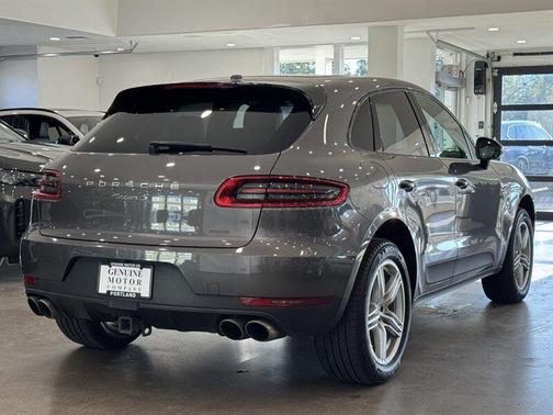 2016 Porsche Macan S