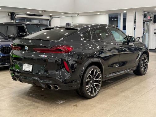 2022 BMW X6 M Base
