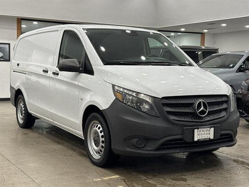 2016 Mercedes-Benz Metris Base