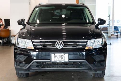 Deep Black Pearl 2021 Volkswagen Tiguan 2.0T S