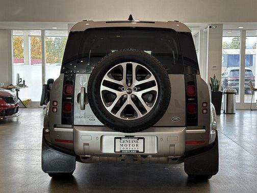 2022 Land Rover Defender 110 XS Edition