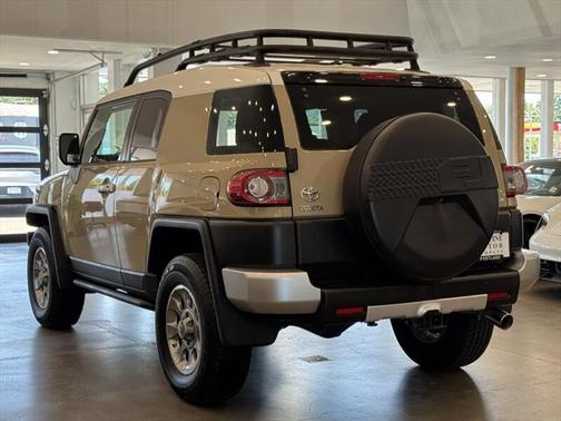 2012 Toyota FJ Cruiser Base