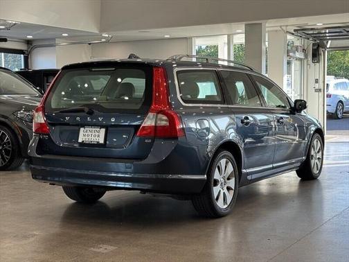 2008 Volvo V70 3.2