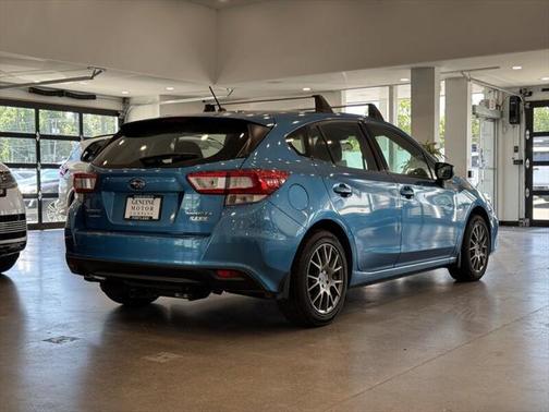 2017 Subaru Impreza 2.0i