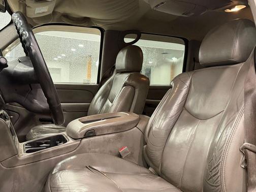 2005 Chevrolet Silverado 2500 LT H/D Crew Cab