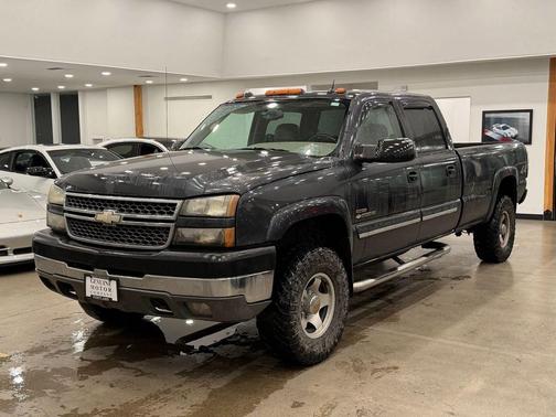 2005 Chevrolet Silverado 2500 LT H/D Crew Cab