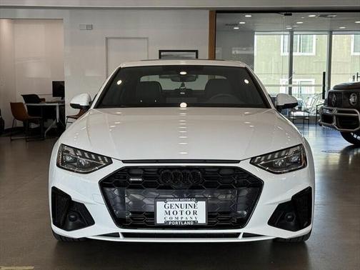 2023 Audi A4 45 S line Premium Plus