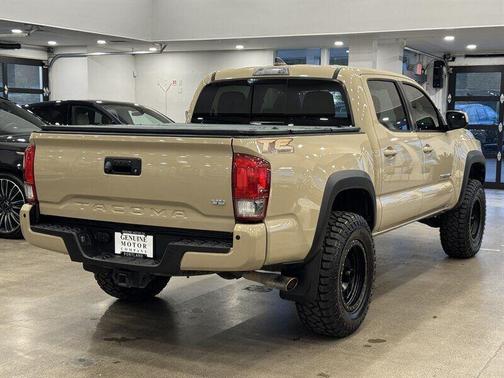 2017 Toyota Tacoma SR5