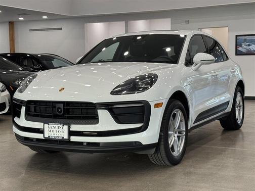 2024 Porsche Macan Base