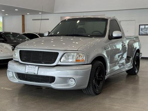 2000 Ford F-150 SVT Lightning Flareside