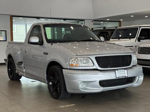 2000 Ford F-150 SVT Lightning Flareside