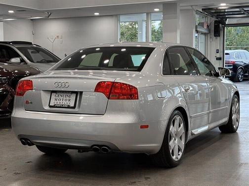 2005 Audi S4 4.2 quattro