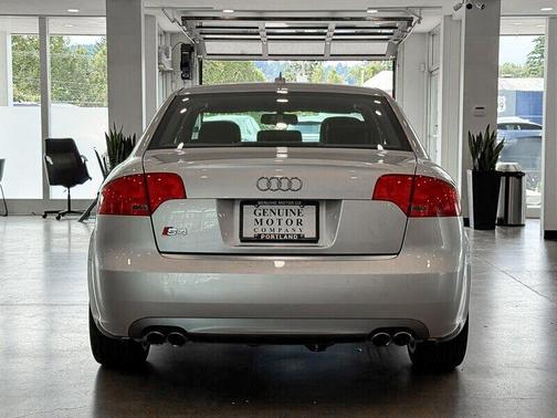 2005 Audi S4 4.2 quattro