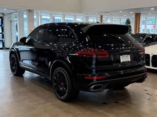 2018 Porsche Cayenne Platinum Edition