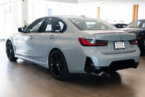 Brooklyn Grey Metallic 2023 BMW 330 330i