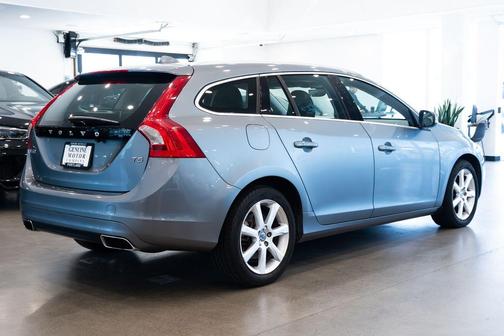 2017 Volvo V60 T5 Premier