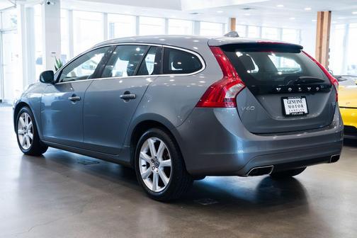 2017 Volvo V60 T5 Premier