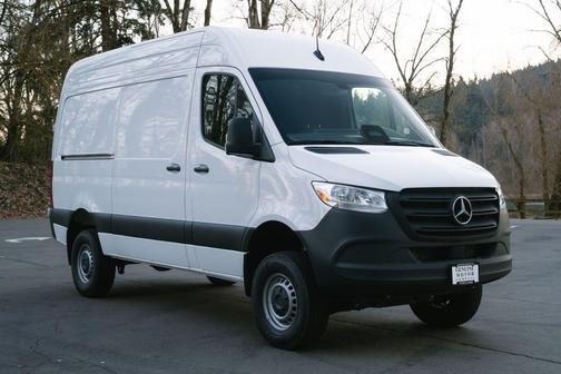 2025 Mercedes-Benz Sprinter 2500 Standard Roof