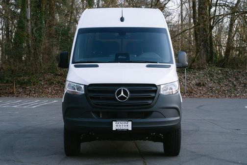 2025 Mercedes-Benz Sprinter 2500 Standard Roof