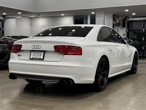 2014 Audi S8 4.0T