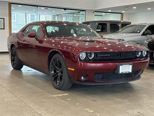 2018 Dodge Challenger SXT