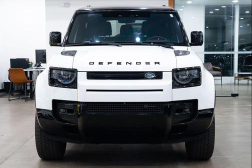2022 Land Rover Defender 90 X-Dynamic SE