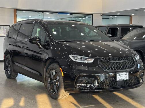2025 Chrysler Pacifica Limited