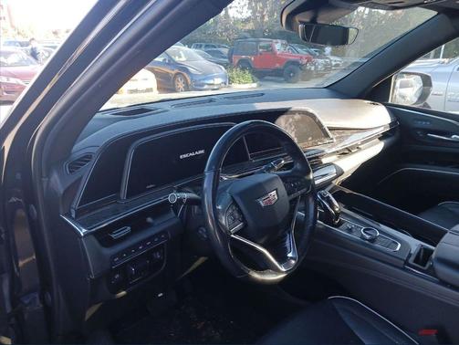 2021 Cadillac Escalade ESV Sport