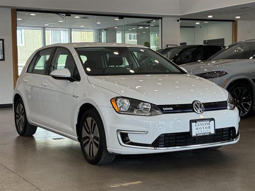2016 Volkswagen e-Golf SE