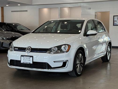 2016 Volkswagen e-Golf SE
