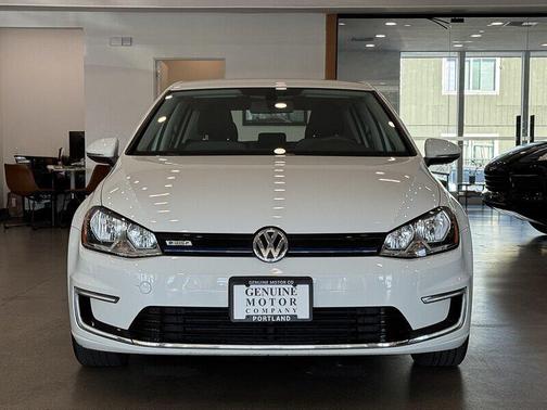 2016 Volkswagen e-Golf SE