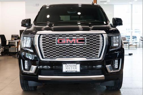 Onyx Black 2024 GMC Yukon Denali