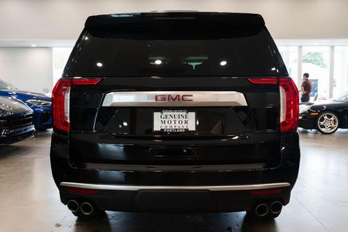 Onyx Black 2024 GMC Yukon Denali