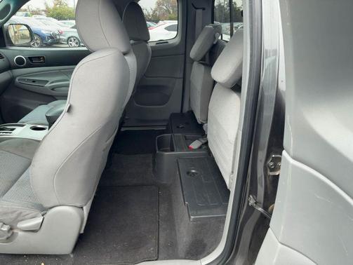 2013 Toyota Tacoma Base